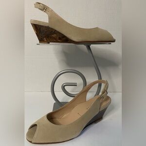 Ron White Italian made wedge beige, suede adjustable strap, marbled detail